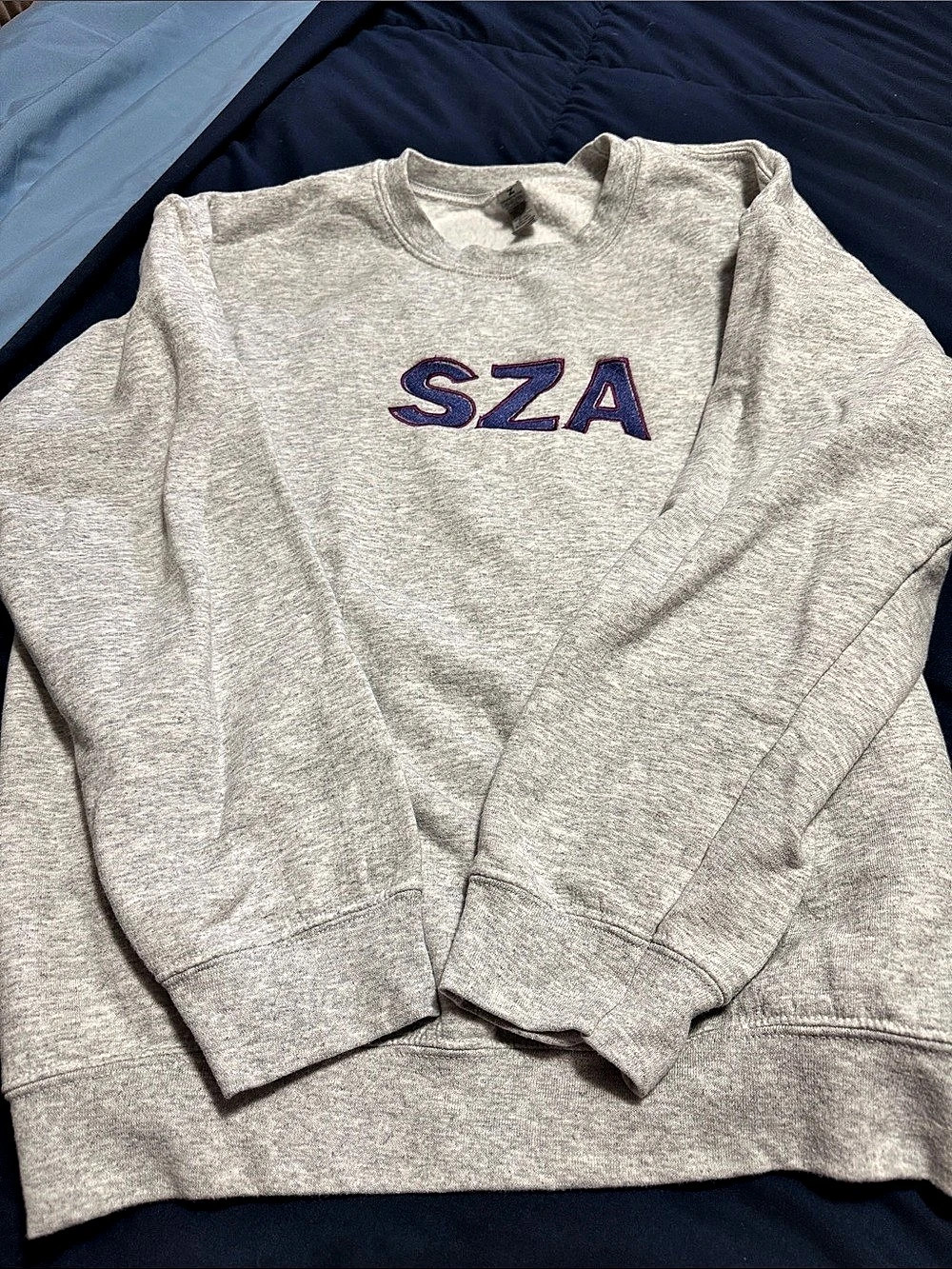 Gray Crewneck Sweatshirt Size Large embroidered with SZA
